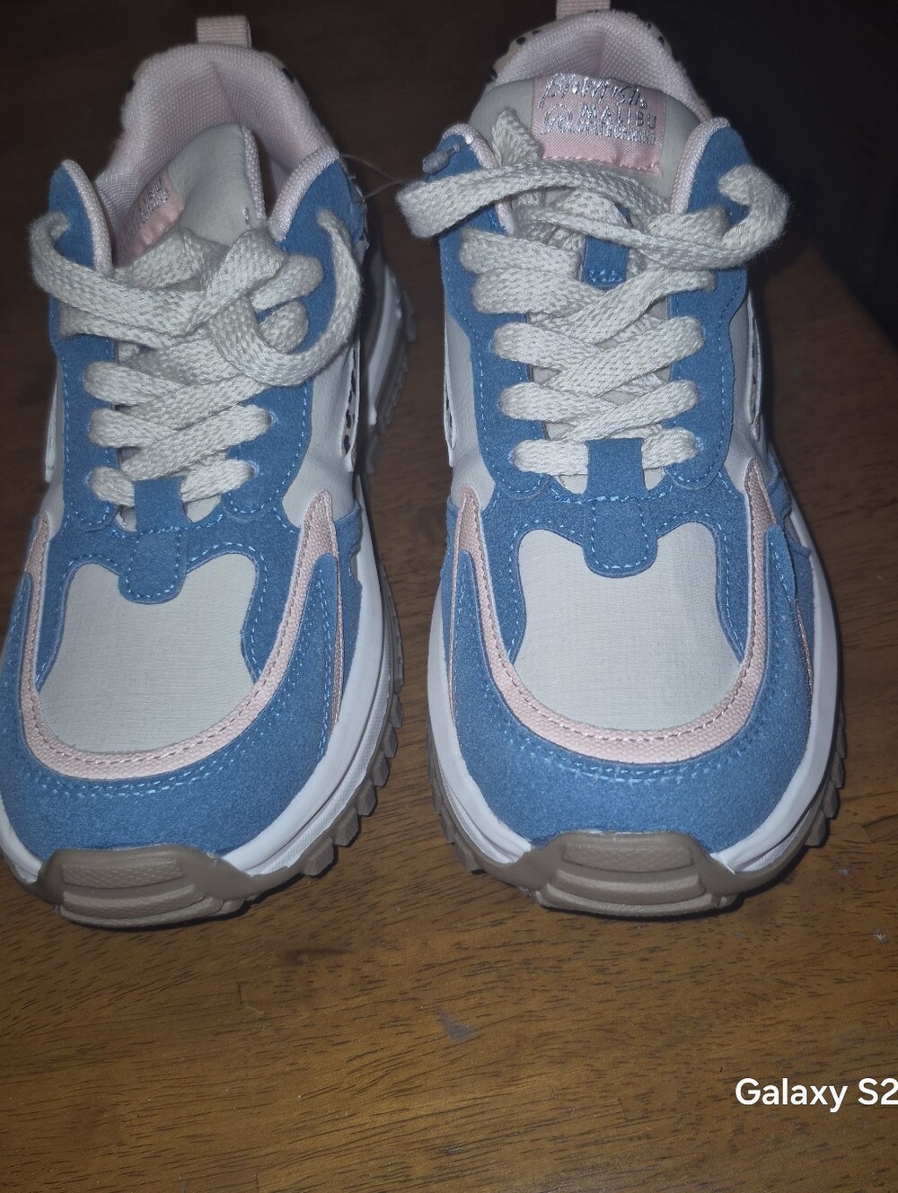 Womens Blue & Pink Casual Sneakers